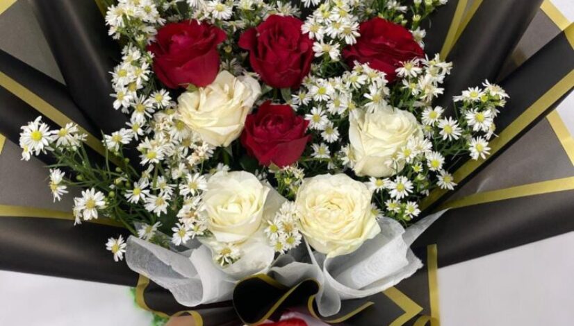 Bunga Meja Terdekat untuk Dekorasi Elegan & Pengiriman Cepat