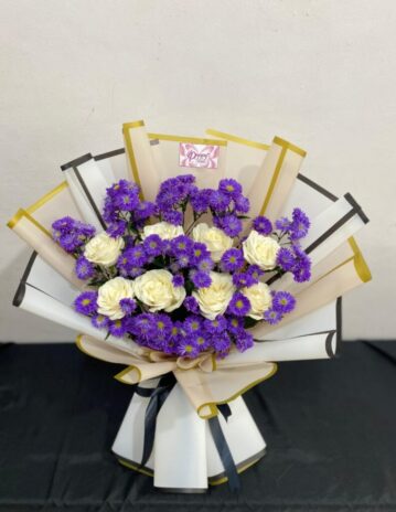 Buket bunga menarik dengan rangkaian bunga fresh, membawa keindah yang sangat menarik bagi siapa saja, terkhusus orang terbaik di kamu, hubungi kami untuk kebutuhan buket bunga anda