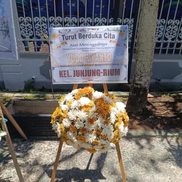 Karangan bunga duka cita mini Palangkaraya